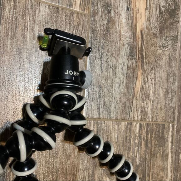 Joby GorillaPod Tripod with Level for Smartphones - Picture 2 of 9